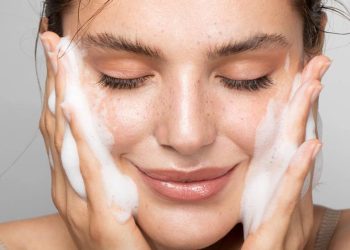 Productos para la rutina de limpieza facial