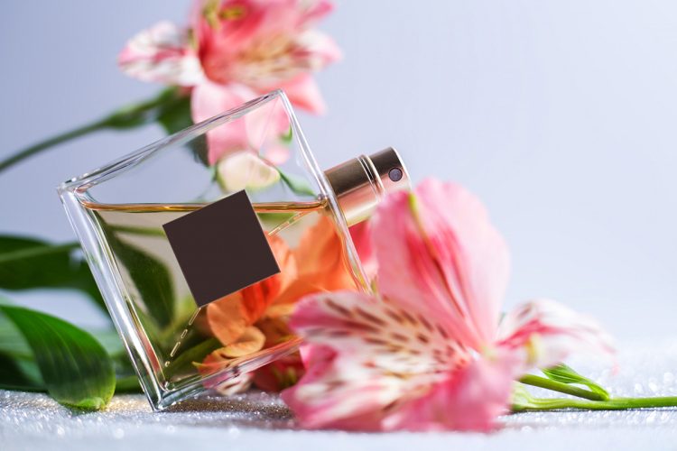 Los mejores perfumes florales para mujer que tienes que conocer en 2024