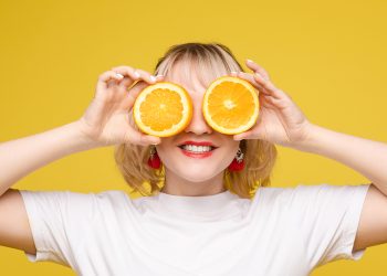 Mejores contornos de ojos con vitamina C