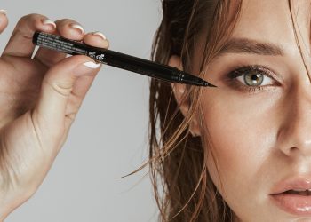 Estos son los mejores eyeliners waterproof.