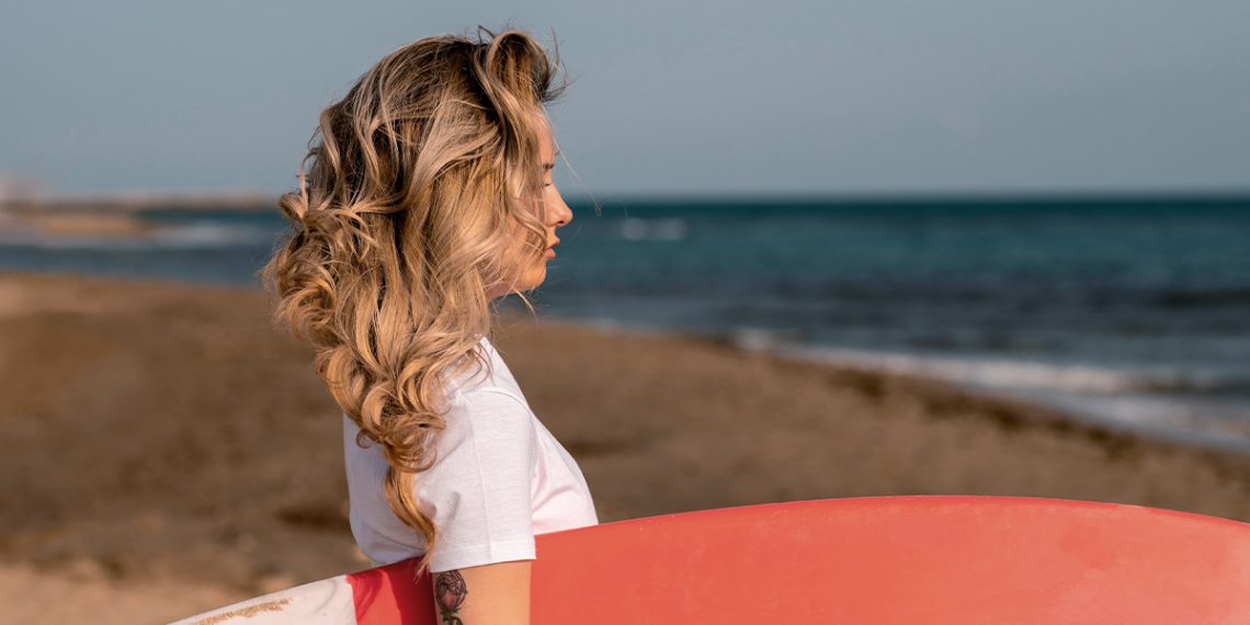 Así puedes lucir unas ondas surferas y naturales