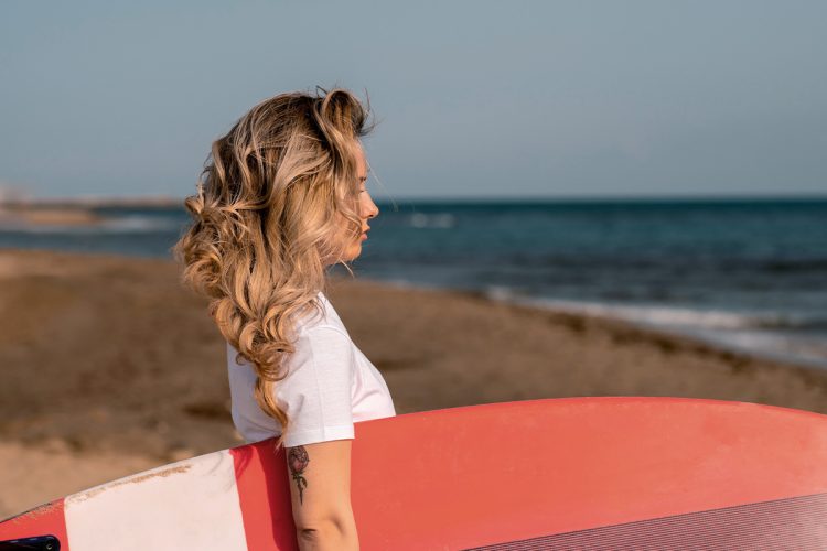 Así puedes lucir unas ondas surferas y naturales