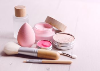 Estas son las mejores marcas de maquillaje dermatólogos