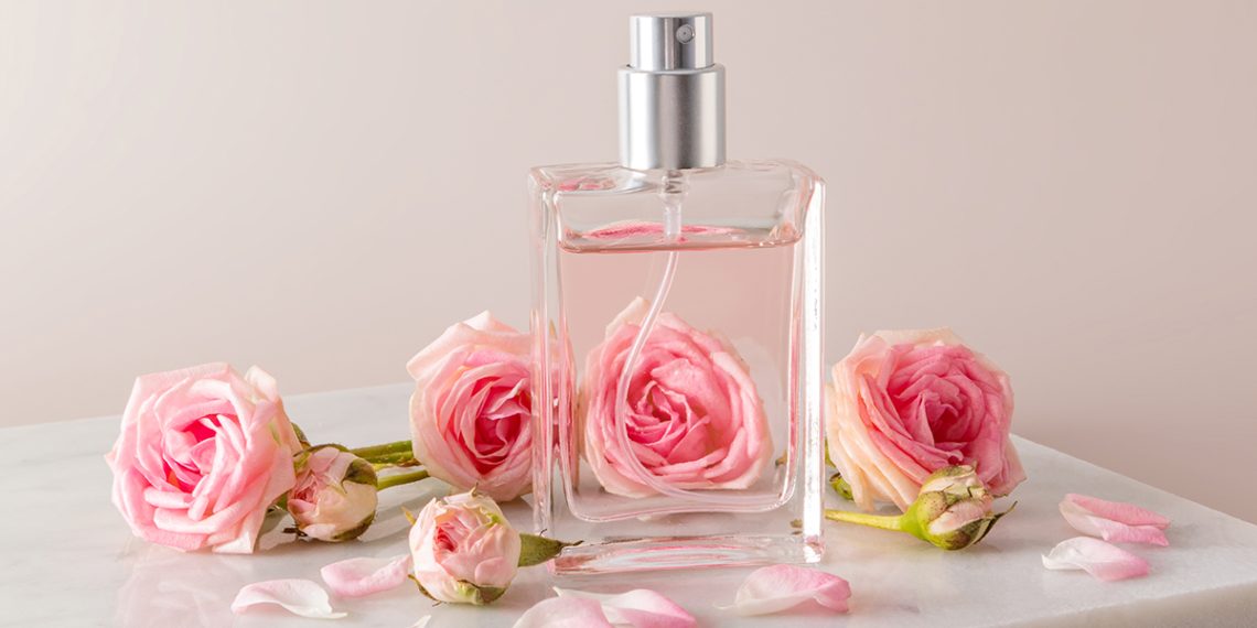 Toma nota de mejores perfumes con olor a rosas