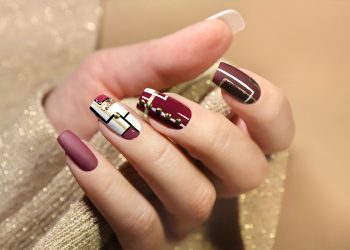 Estas son las mejores ideas de uñas color granate