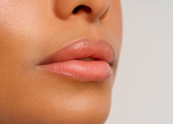 Toma nota de los mejores trucos y consejos para hidratar los labios resecos