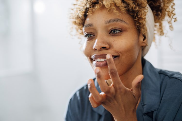 Esta es la forma mejor de quitar las manchas del labio