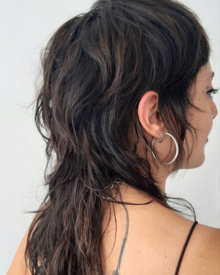 Toma nota de los cortes de pelo tipo mullet para mujeres que arrasan