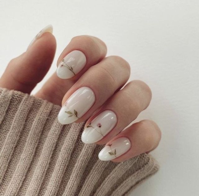 ideas de manicuras que se inspiran en uñas con flores