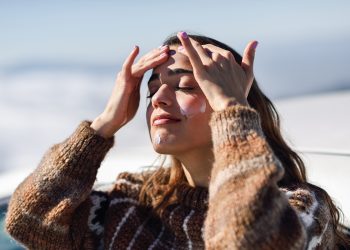 Te contamos por qué deberías usar protector solar en invierno