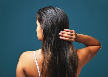 Toma nota de cómo puedes mejorar el volumen de tu cabello con la ayuda de los péptidos