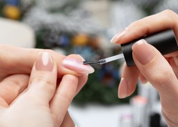 Toma nota de las mejores ideas de uñas glaseadas