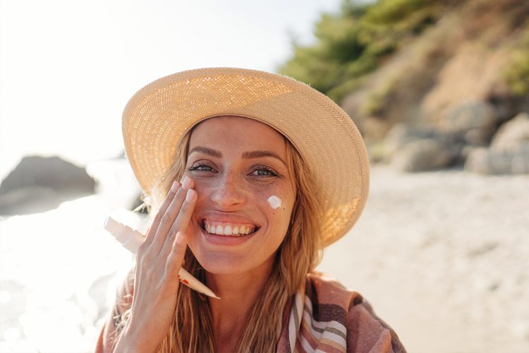 Cómo incluir tu protector solar en tu rutina de maquillaje