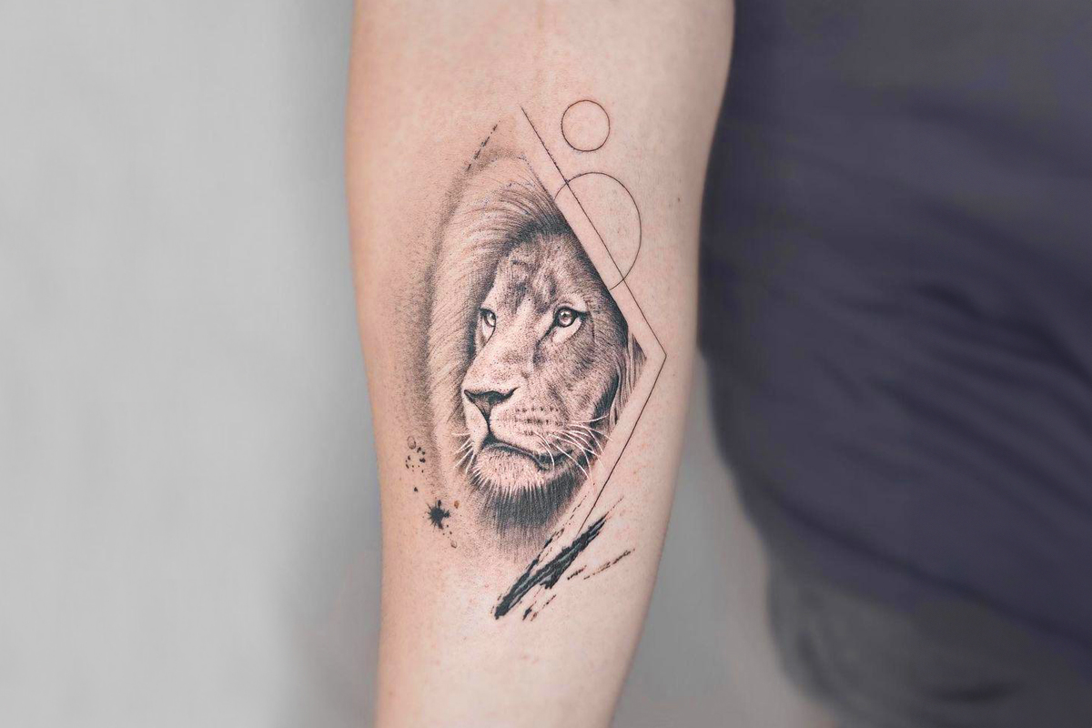 Fuerza, poder y otros significados de tatuarse un león