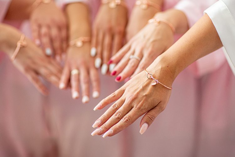 Manicura para una boda: mejores tipos según el vestido