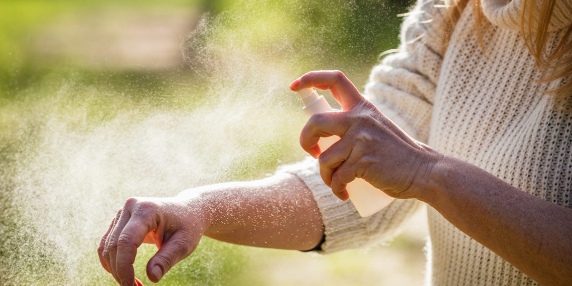 Te contamos cuáles son los mejores productos para protegerte de los mosquitos este verano