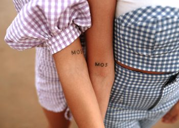 Te contamos cuáles son los tatuajes más bonitos que hacerse entre hermanas