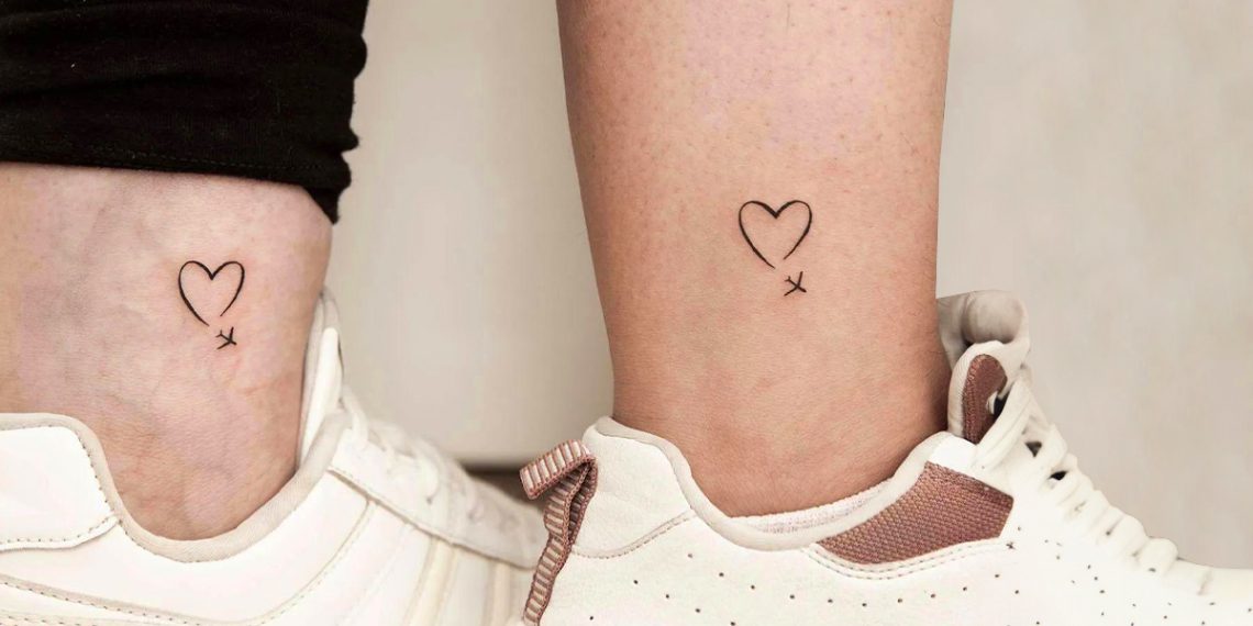 Si te vas a hacer un tatuaje pequeño con tu pareja, inspírate con estos diseños