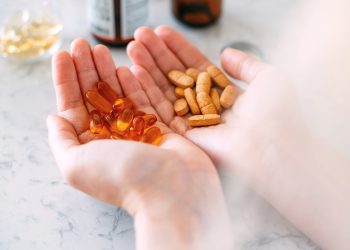 Te contamos cuáles son las mejores vitaminas para fortalecer tanto tu pelo como tus uñas