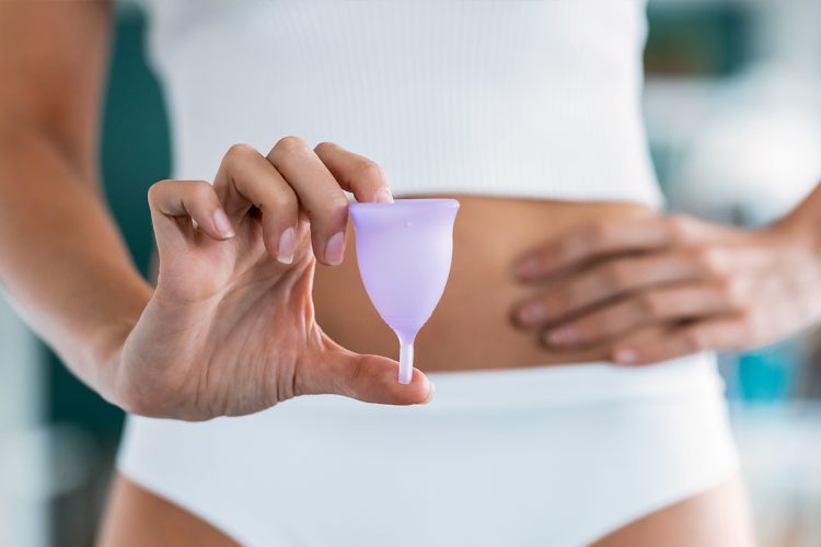 Dormir con la copa menstrual y otras dudas: te respondemos.