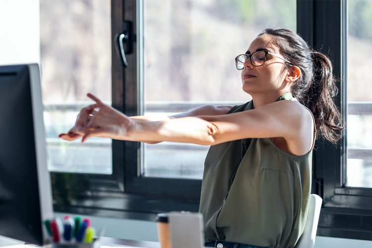 Estiramientos en la pausa del trabajo: los mejores