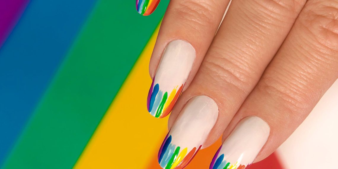 Ideas de manicura para el Orgullo