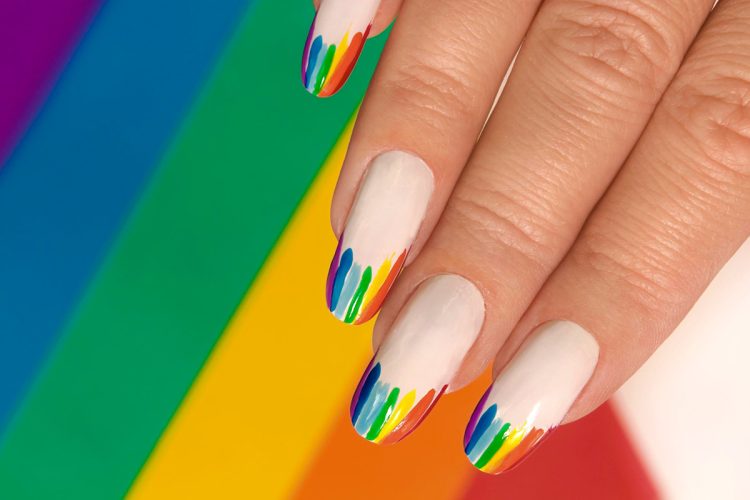 Ideas de manicura para el Orgullo