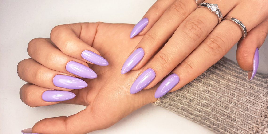 Hblaremos de las mejores ideas de uñas stiletto elegantes y femeninas.