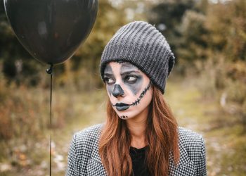 Maquillaje de calavera para Halloween: paso a paso y productos