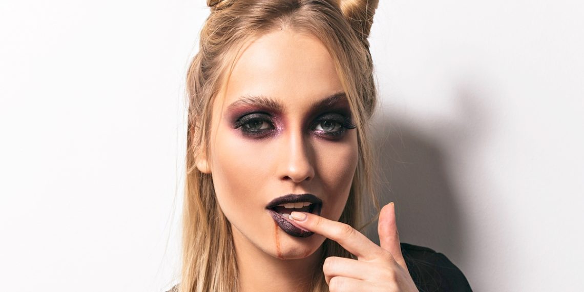 Ideas de maquillaje de diablesa para Halloween