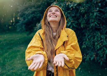 Te contamos cuál es la guía definitiva (y más completa) para cuidar tu pelo de lluvia