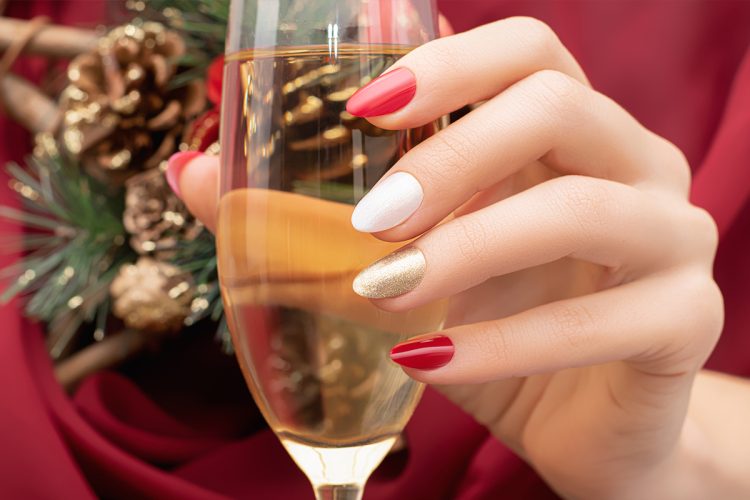 Manicura brillante para Navidad: las 6 mejores