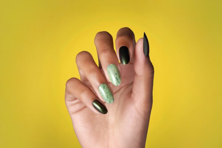 Manicura inspirada en Wicked: las 6 mejores