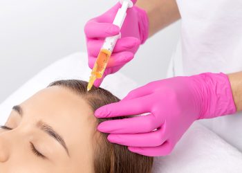 El microneedling capilar es la nueva tendencia en el cuidado del cabello.